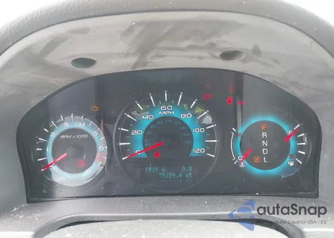 2010 Ford Fusion Se из США, поврежденный, VIN 3FAHP0HA7AR282186